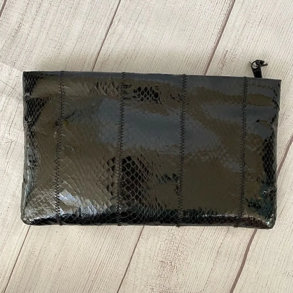 Clemente vintage black clutch w/zipper closure